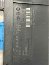 Load image into Gallery viewer, BODY CONTROL MODULE BCM COMPUTER 323i 325ci 325i 330ci 330i 330xi 2006 - NW28979
