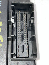 Load image into Gallery viewer, BODY CONTROL MODULE Saab 9-3 2007 07 2008 08 2009 09 10 - NW37212
