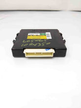 Load image into Gallery viewer, TRANSFER CASE CONTROL MODULE COMPUTER RX350 10 11 12 13 14 15 - NW33872
