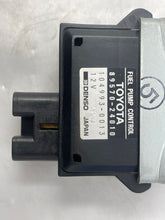 Load image into Gallery viewer, FUEL PUMP CONTROL MODULE COMPUTER Lexus SC300 SC400 1992-2000 - NW531814
