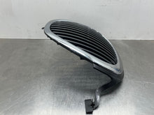 Load image into Gallery viewer, GRILL Jaguar S Type 2000 00 2001 01 2002 02 2003 03 - NW98400
