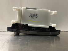 Load image into Gallery viewer, AC HEATER TEMP CONTROL Infiniti I30 2001 01 - NW100154
