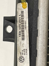 Load image into Gallery viewer, Radiator Audi TT 2009 - NW131934
