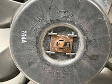Load image into Gallery viewer, RADIATOR FAN ASSEMBLY HYUNDAI SANATA FE 01 02 03 - 06 - NW63918
