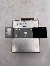 Load image into Gallery viewer, CRUISE CONTROL COMPUTER Audi A4 A6 A8 Passat 96 - 01 02 - NW28214
