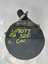 Load image into Gallery viewer, AIR INJECTION PUMP SMOG BMW 325i 328i 330i 323i  1999 99 00 01 02 03 04 05 - NW8017
