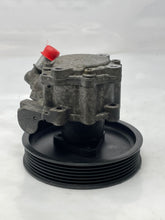Load image into Gallery viewer, POWER STEERING PUMP 325i 320i 330i 2001 01 2002 02 - NW163083
