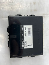 Load image into Gallery viewer, Computer Toyota Camry 2000 - NW38051

