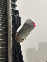 Load image into Gallery viewer, RADIATOR Ford Taurus Mercury Sable 2008 08 2009 09 - NW131830
