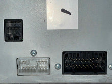 Load image into Gallery viewer, Radio Honda Element 2007 07 2008 08 2009 09 2010 10 2011 11 AM FM CD MP3 EX - NW137702
