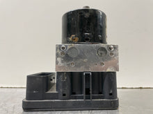 Load image into Gallery viewer, ABS PUMP Volvo C30 V40 V50 V70 2007 07 2008 08 - NW2857
