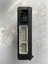Load image into Gallery viewer, DOOR CONTROL MODULE COMPUTER Routan 2009 09 2010 10 2011 11 - NW38872
