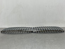 Load image into Gallery viewer, GRILL XJ6 1988 88 1989 89 1990 90 1991 91 1992 92 93 94 - NW98453
