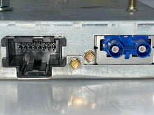 Load image into Gallery viewer, Radio Cadillac Deville 2004 - NW134376
