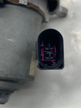 Load image into Gallery viewer, AIR INJECTION PUMP SMOG Audi A6 S4 Allroad 2000 00 2001 01 2002 02 03 04 - NW468970
