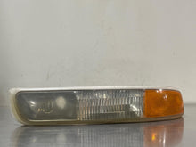 Load image into Gallery viewer, PARKLAMP Silverado Tahoe Suburban 1500 2500 1999 99 00 01 02 - 06 Right - NW81354
