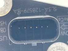 Load image into Gallery viewer, Mass Air Flow Sensor Meter MAF Crown Victoria E150 Van E250 04-14 - NW4607

