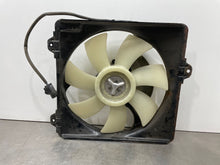 Load image into Gallery viewer, RADIATOR FAN ASSEMBLY Toyota Rav 4 2001 01 2002 02 2003 03 2004 04 2005 05 Right - NW64642
