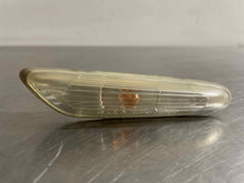 Load image into Gallery viewer, [INVENTORYCAR_YEAR_MAKE_MODEL] SIDE MARKER LAMP LIGHT Fender Mounted Left - NW274553
