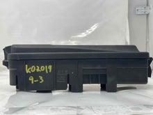 Load image into Gallery viewer, Fuse Box  SAAB 9-3 2005 - NW65858

