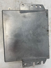 Load image into Gallery viewer, TRANSMISSION COMPUTER SAAB 900 1997 1998 TURBO - NW37559
