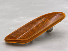 Load image into Gallery viewer, [INVENTORYCAR_YEAR_MAKE_MODEL] SIDE MARKER LAMP LIGHT Bumper Mounted Right - NW83008
