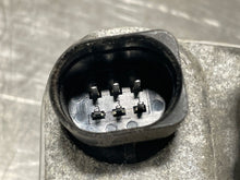 Load image into Gallery viewer, THROTTLE BODY BMW 320I 325I 525I X3 Z3 Z4 01 02 03 - 06 - NW177751

