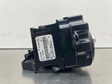 Load image into Gallery viewer, FRONT TEMPERATURE CONTROLS Jetta 2015 15 2016 16 2017 17 - NW101568
