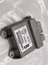 Load image into Gallery viewer, AIR BAG COMPUTER Jaguar S Type 2000 00 2001 01 - NW32757
