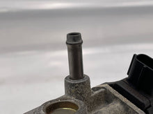 Load image into Gallery viewer, THROTTLE BODY Baja Legacy 03 04 05 06 2.5L Auto - NW178570
