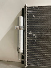 Load image into Gallery viewer, AC CONDENSER Nissan Murano 2003 03 2004 04 2005 05 2006 06 2007 07 - NW43768

