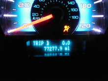 Load image into Gallery viewer, Speedometer Cluster Ford Fusion 2010 - NW158912
