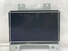 Load image into Gallery viewer, Info-Gps Screen Lincoln MKZ 2010 - NW104554
