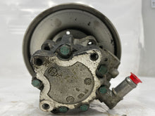 Load image into Gallery viewer, POWER STEERING PUMP AUDI A4 PASSAT 97 98 99 00 01 02 03 - NW162975
