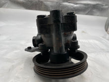 Load image into Gallery viewer, POWER STEERING PUMP INFINITI I30 MAXIMA 95 96 97 - 04 - NW163327
