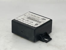 Load image into Gallery viewer, RANGE CONTROL COMPUTER Audi A4 A8 S4 S8 2001 01 - 06 - NW28571
