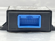 Load image into Gallery viewer, RANGE CONTROL COMPUTER Audi A4 A8 S4 S8 2001 01 - 06 - NW28571
