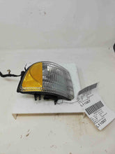 Load image into Gallery viewer, PARKLAMP Dodge 1500 2500 3500 1994 94 95 96 97 98 99 00 01 02 Right - NW81415
