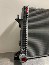 Load image into Gallery viewer, RADIATOR Ford F150 Pickup 2011 11 2012 12 2013 13 2014 14 - NW131690
