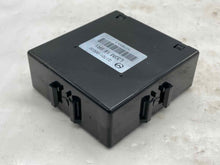 Load image into Gallery viewer, TRANSFER CASE CONTROL MODULE COMPUTER Mazda Cx-7 07 08 09 - NW34028
