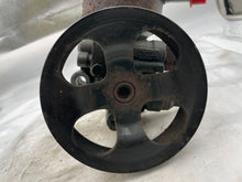 Load image into Gallery viewer, POWER STEERING PUMP Tacoma 2005 05 2006 06 07 08 09 - NW164153
