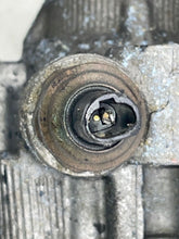 Load image into Gallery viewer, POWER STEERING PUMP Tacoma 2005 05 2006 06 07 08 09 - NW164153
