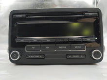 Load image into Gallery viewer, CD MP3 RADIO Volkswagen Tiguan 09 10 11 12 13 14 - NW140225
