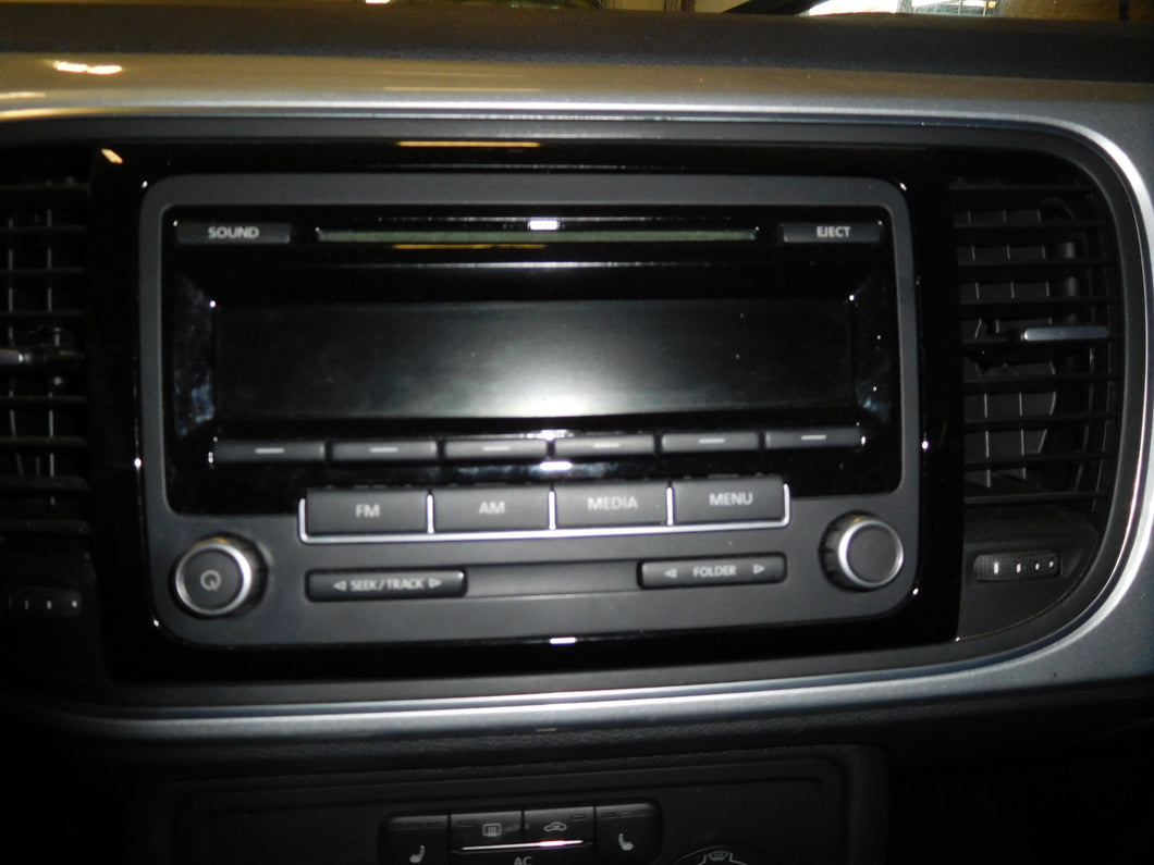 CD PLAYER RADIO Volkswagen Beetle Jetta Passat 11 12 13 14 - NW140054
