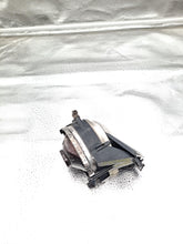 Load image into Gallery viewer, FOGLIGHT BMW 525i 530i 540i 528i 98 99 00 - 03 Right - NW82180
