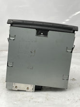 Load image into Gallery viewer, Radio  SAAB 9-3 2006 - NW139532
