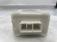Load image into Gallery viewer, Wiper Computer Honda CRV 2002 02 2003 03 2004 04 2005 05 2006 06 - NW32593
