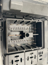 Load image into Gallery viewer, BODY CONTROL MODULE Saab 9-3 2007 07 2008 08 2009 09 10 - NW37257
