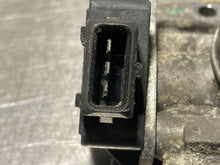 Load image into Gallery viewer, THROTTLE BODY Volvo V70 S70 C70 850 TURBO 95 - 98 AUTO - NW178769
