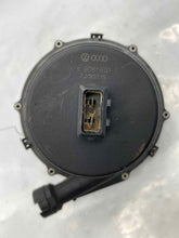 Load image into Gallery viewer, Air Injection Pump Smog  AUDI A6 1997 - NW7988
